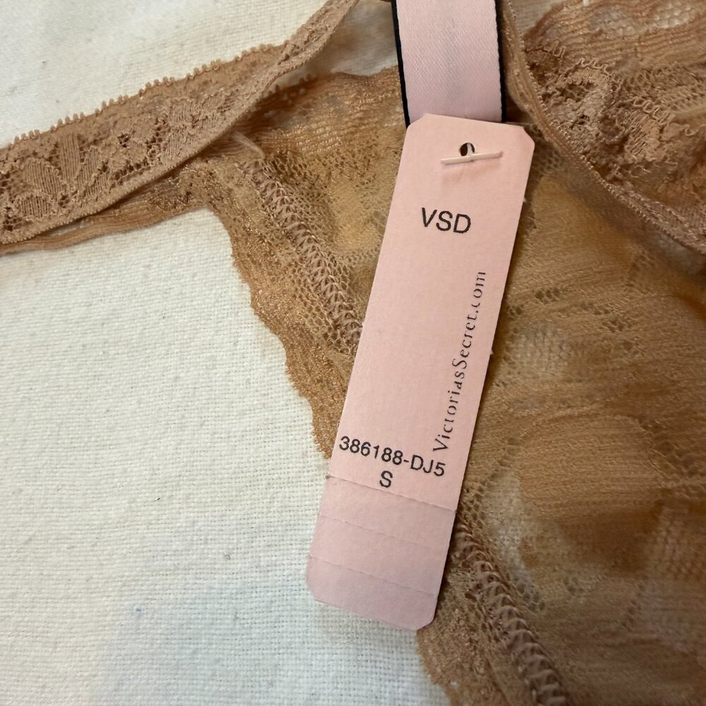 NWT Victoria's Secret Floral Lace V-String Panties Small 5 Piece - Picture 4 of 10